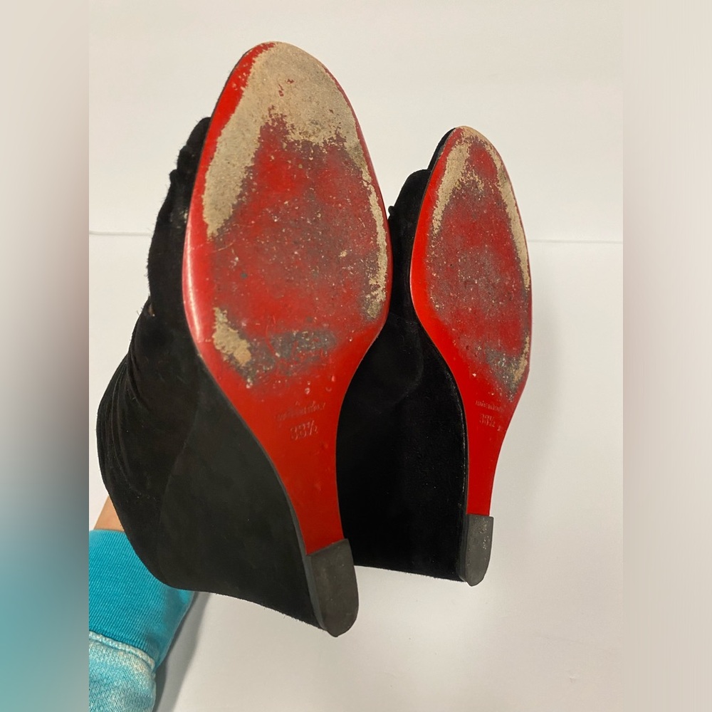 Christian Louboutin Developpa Suede Wedge Pumps H… - image 8